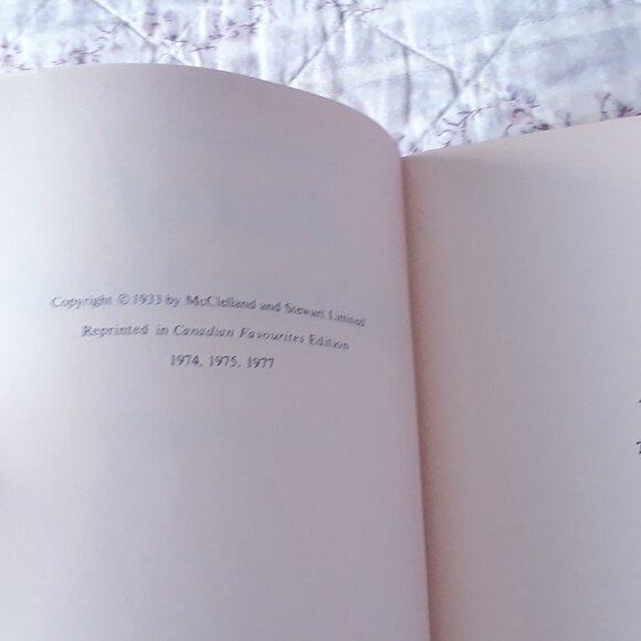 Vintage Pat of Silver Bush + Mistress Pat LM Montgomery Books Bundle - Picture 6 of 7